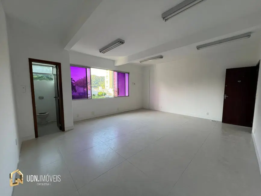Foto 5 de Sala Comercial para alugar, 44m2 em Centro, Blumenau - SC