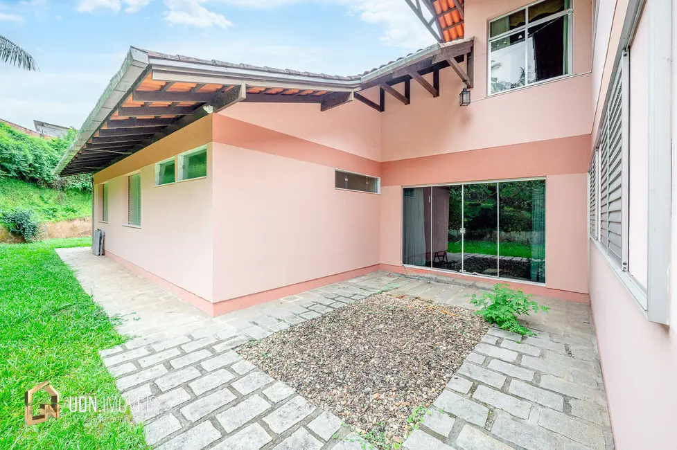 Casa com 3 quartos à venda, 560m2 em Itoupava Seca, Blumenau - SC - imagem 5 Foto 5 de Casa com 3 quartos à venda, 560m2 em Itoupava Seca, Blumenau - SC