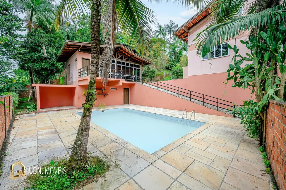Casa com 3 quartos à venda, 560m2 em Itoupava Seca, Blumenau - SC - imagem 9 Foto 9 de Casa com 3 quartos à venda, 560m2 em Itoupava Seca, Blumenau - SC