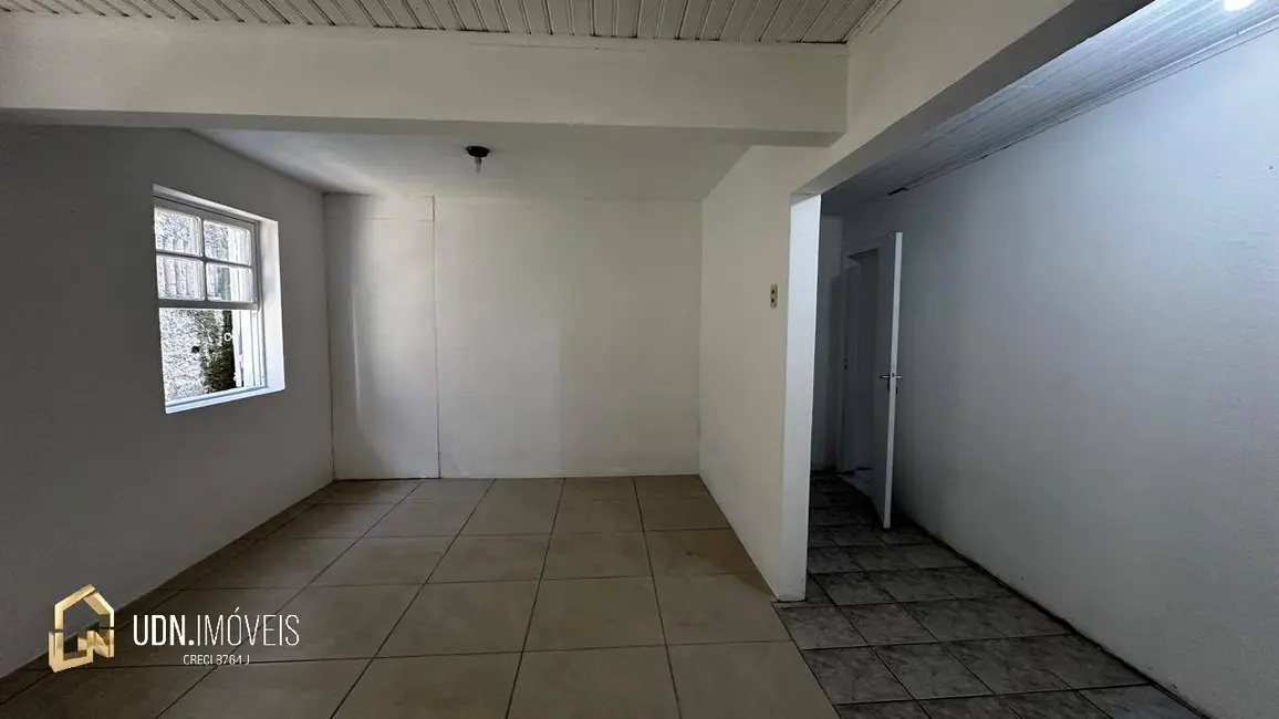 Apartamento com 6 quartos para alugar, 230m2 em Centro, Blumenau - SC - imagem 8 Foto 8 de Apartamento com 6 quartos para alugar, 230m2 em Centro, Blumenau - SC