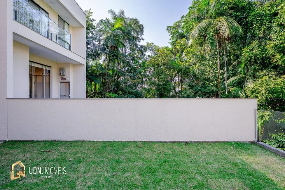 Sobrado com 3 quartos à venda, 64m2 em Água Verde, Blumenau - SC - imagem 7 Foto 7 de Sobrado com 3 quartos à venda, 64m2 em Água Verde, Blumenau - SC