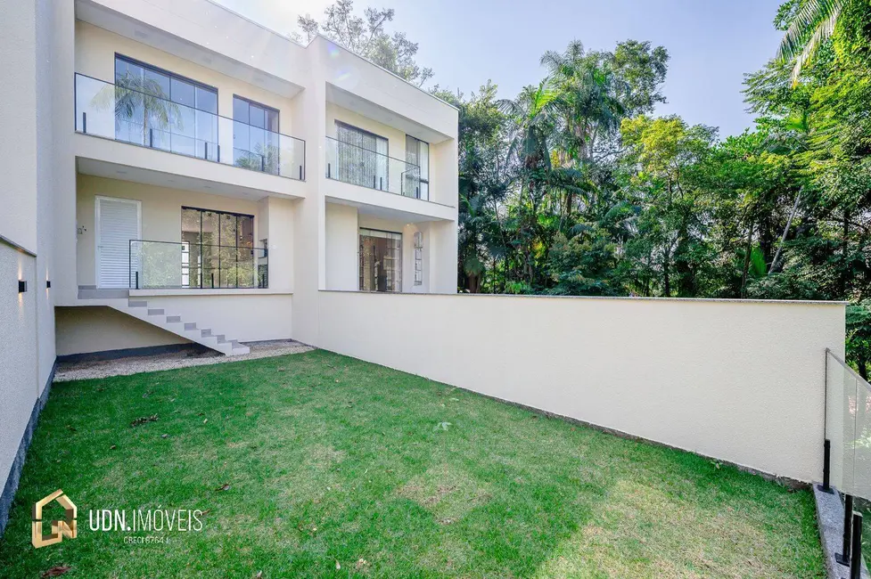 Sobrado com 3 quartos à venda, 64m2 em Água Verde, Blumenau - SC - imagem 9 Foto 9 de Sobrado com 3 quartos à venda, 64m2 em Água Verde, Blumenau - SC