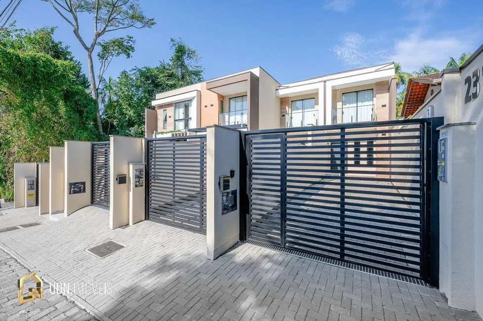 Casa com 2 quartos à venda, 44m2 em Água Verde, Blumenau - SC - imagem 2 Foto 2 de Casa com 2 quartos à venda, 44m2 em Água Verde, Blumenau - SC