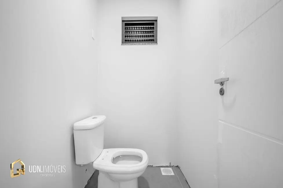 Casa com 2 quartos à venda, 44m2 em Água Verde, Blumenau - SC - imagem 8 Foto 8 de Casa com 2 quartos à venda, 44m2 em Água Verde, Blumenau - SC