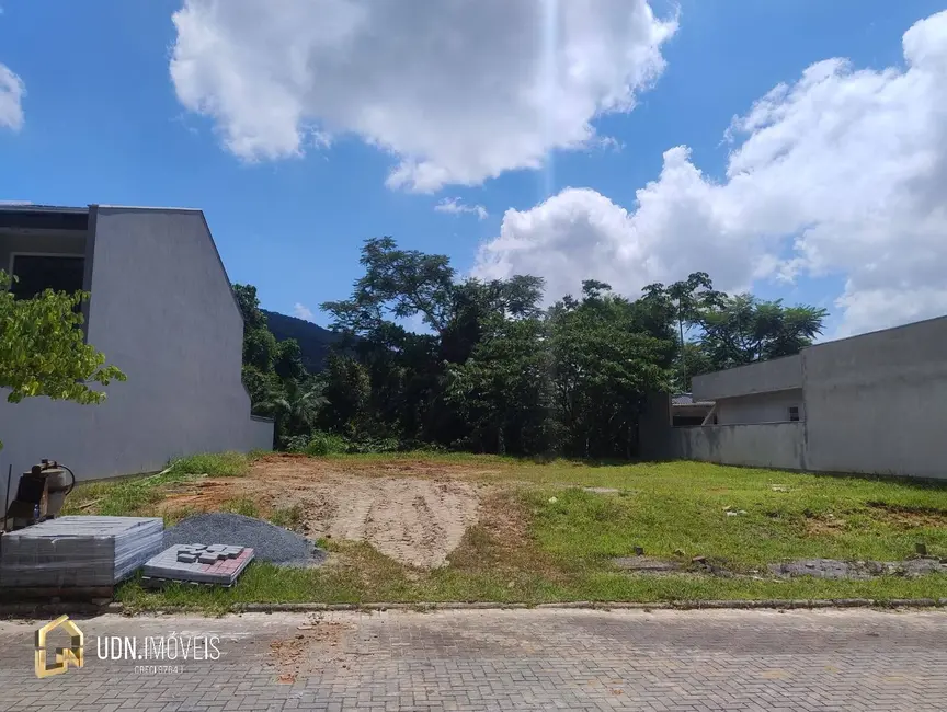Foto 2 de Terreno / Lote à venda, 250m2 em Itoupavazinha, Blumenau - SC