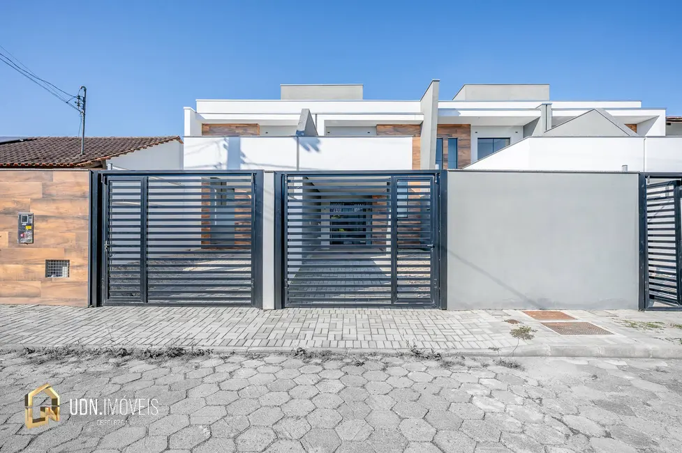 Foto 3 de Sobrado com 2 quartos à venda, 107m2 em Poço Grande, Gaspar - SC