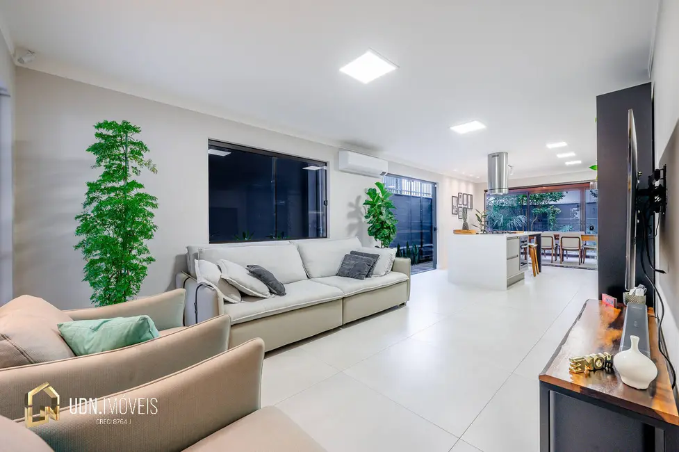 Casa com 3 quartos à venda, 210m2 em Velha Central, Blumenau - SC - imagem 7 Foto 7 de Casa com 3 quartos à venda, 210m2 em Velha Central, Blumenau - SC