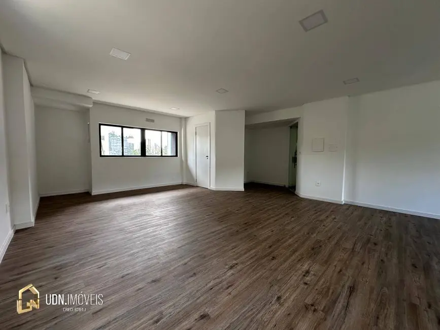 Foto 1 de Sala Comercial à venda, 68m2 em Garcia, Blumenau - SC