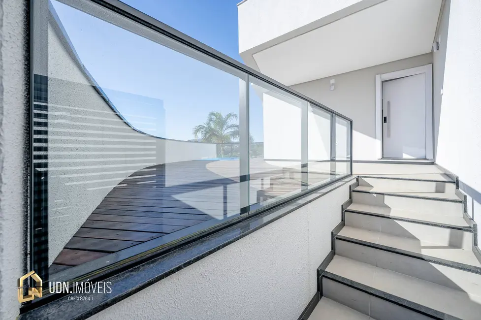 Casa com 3 quartos para alugar, 195m2 em Tribess, Blumenau - SC - imagem 8 Foto 8 de Casa com 3 quartos para alugar, 195m2 em Tribess, Blumenau - SC