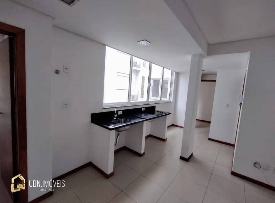 Apartamento com 2 quartos para alugar, 48m2 em Jardim Blumenau, Blumenau - SC - imagem 4 Foto 4 de Apartamento com 2 quartos para alugar, 48m2 em Jardim Blumenau, Blumenau - SC