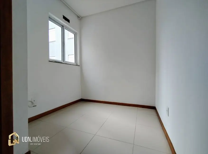 Apartamento com 2 quartos para alugar, 48m2 em Jardim Blumenau, Blumenau - SC - imagem 9 Foto 9 de Apartamento com 2 quartos para alugar, 48m2 em Jardim Blumenau, Blumenau - SC