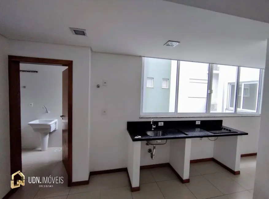 Apartamento com 2 quartos para alugar, 48m2 em Jardim Blumenau, Blumenau - SC - imagem 5 Foto 5 de Apartamento com 2 quartos para alugar, 48m2 em Jardim Blumenau, Blumenau - SC