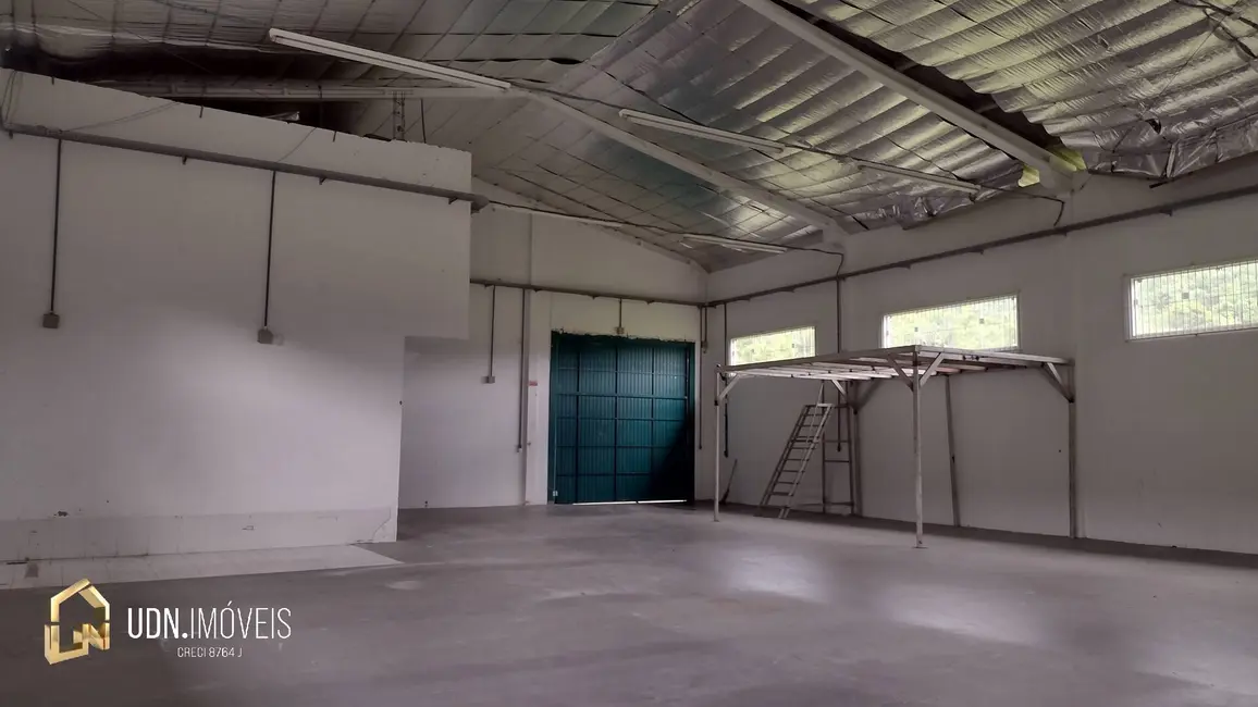 Armazém / Galpão para alugar, 339m2 em Fidélis, Blumenau - SC - imagem 8 Foto 8 de Armazém / Galpão para alugar, 339m2 em Fidélis, Blumenau - SC