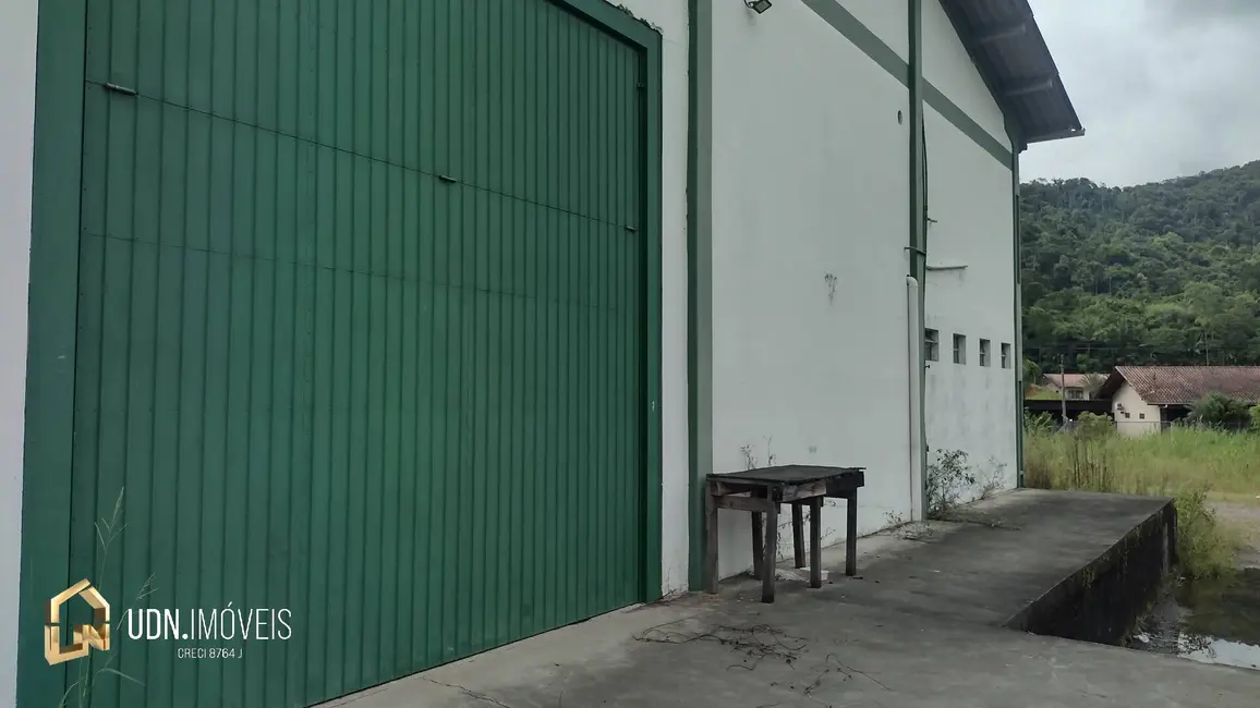 Armazém / Galpão para alugar, 339m2 em Fidélis, Blumenau - SC - imagem 4 Foto 4 de Armazém / Galpão para alugar, 339m2 em Fidélis, Blumenau - SC