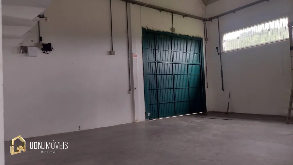 Armazém / Galpão para alugar, 339m2 em Fidélis, Blumenau - SC - imagem 5 Foto 5 de Armazém / Galpão para alugar, 339m2 em Fidélis, Blumenau - SC