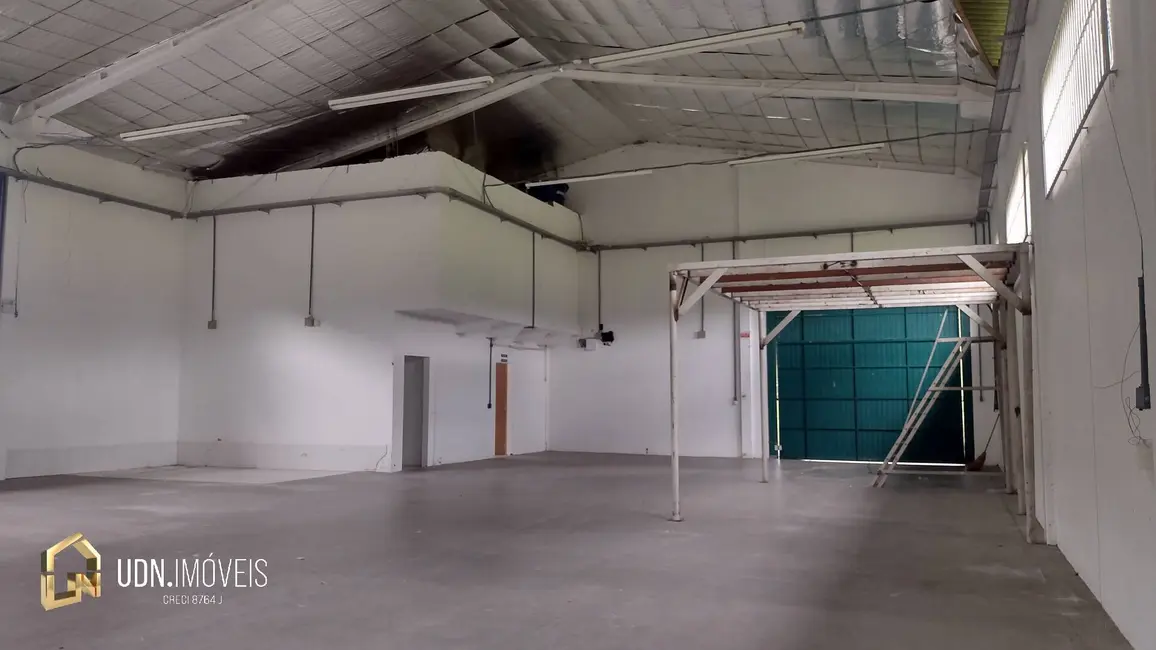 Armazém / Galpão para alugar, 339m2 em Fidélis, Blumenau - SC - imagem 7 Foto 7 de Armazém / Galpão para alugar, 339m2 em Fidélis, Blumenau - SC