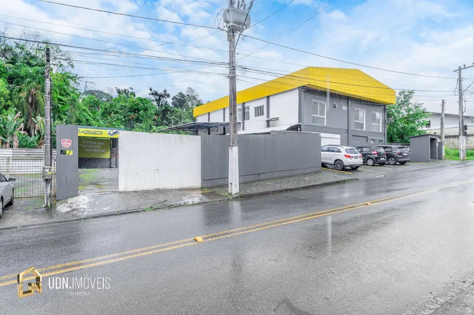 Armazém / Galpão para alugar, 800m2 em Salto Weissbach, Blumenau - SC - imagem 6 Foto 6 de Armazém / Galpão para alugar, 800m2 em Salto Weissbach, Blumenau - SC
