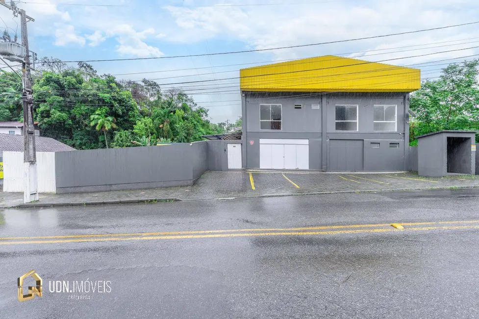 Armazém / Galpão para alugar, 800m2 em Salto Weissbach, Blumenau - SC - imagem 7 Foto 7 de Armazém / Galpão para alugar, 800m2 em Salto Weissbach, Blumenau - SC