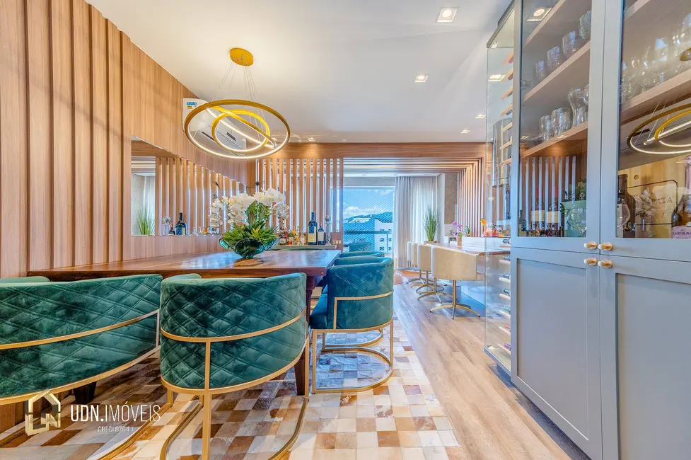 Apartamento com 3 quartos para alugar, 130m2 em Jardim Blumenau, Blumenau - SC - imagem 8 Foto 8 de Apartamento com 3 quartos para alugar, 130m2 em Jardim Blumenau, Blumenau - SC