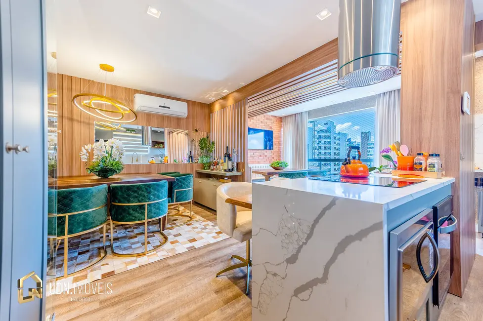 Apartamento com 3 quartos para alugar, 130m2 em Jardim Blumenau, Blumenau - SC - imagem 1 Foto 1 de Apartamento com 3 quartos para alugar, 130m2 em Jardim Blumenau, Blumenau - SC