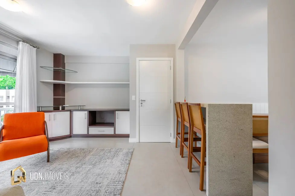 Apartamento com 3 quartos para alugar, 76m2 em Garcia, Blumenau - SC - imagem 1 Foto 1 de Apartamento com 3 quartos para alugar, 76m2 em Garcia, Blumenau - SC