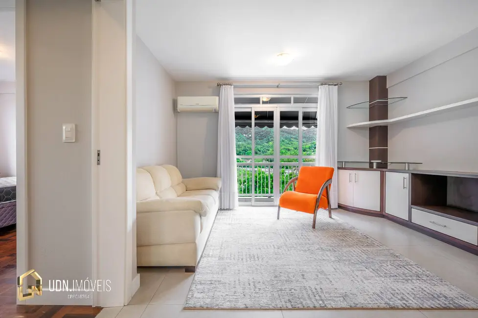 Apartamento com 3 quartos para alugar, 76m2 em Garcia, Blumenau - SC - imagem 2 Foto 2 de Apartamento com 3 quartos para alugar, 76m2 em Garcia, Blumenau - SC