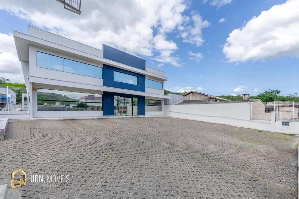 Foto 5 de Armazém / Galpão para alugar, 750m2 em Vorstadt, Blumenau - SC