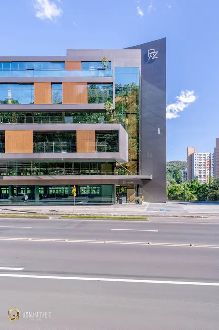 Foto 4 de Sala Comercial para alugar, 237m2 em Vila Formosa, Blumenau - SC