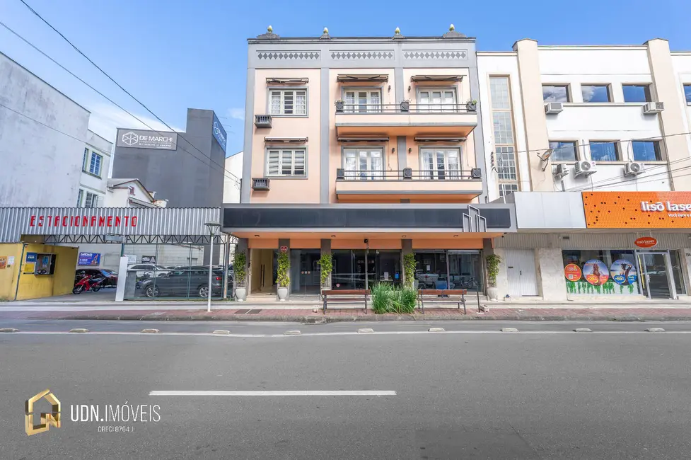 Foto 2 de Sala Comercial para alugar, 234m2 em Centro, Blumenau - SC