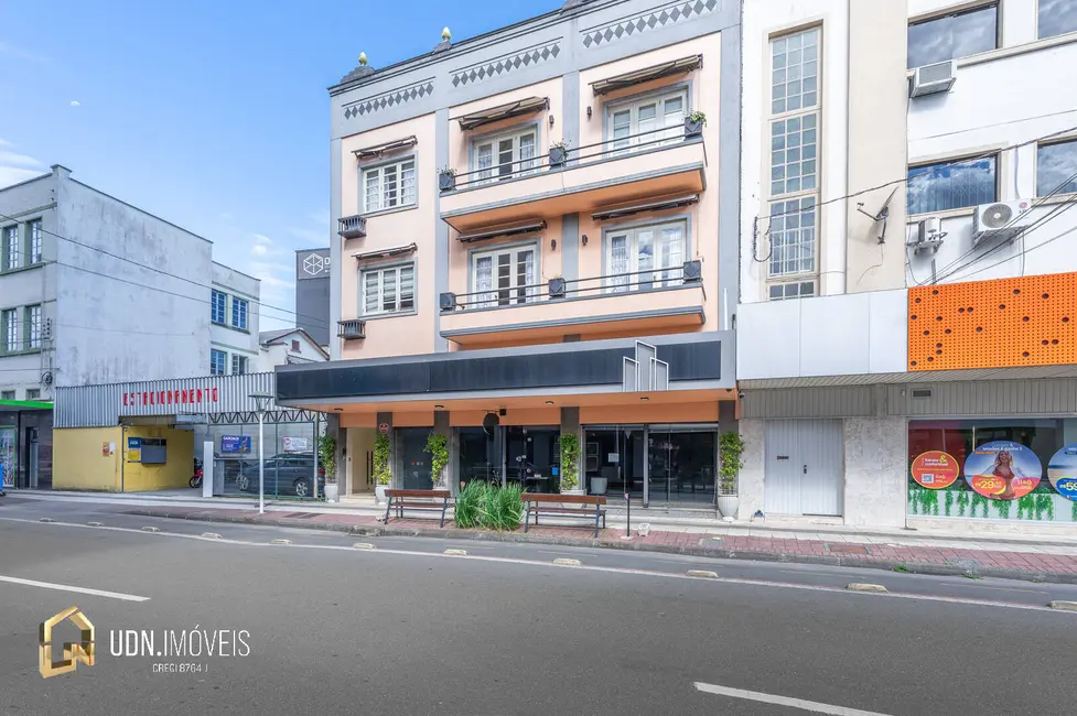 Foto 3 de Sala Comercial para alugar, 234m2 em Centro, Blumenau - SC