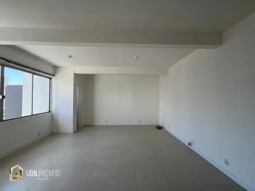 Foto 4 de Sala Comercial para alugar, 34m2 em Centro, Blumenau - SC