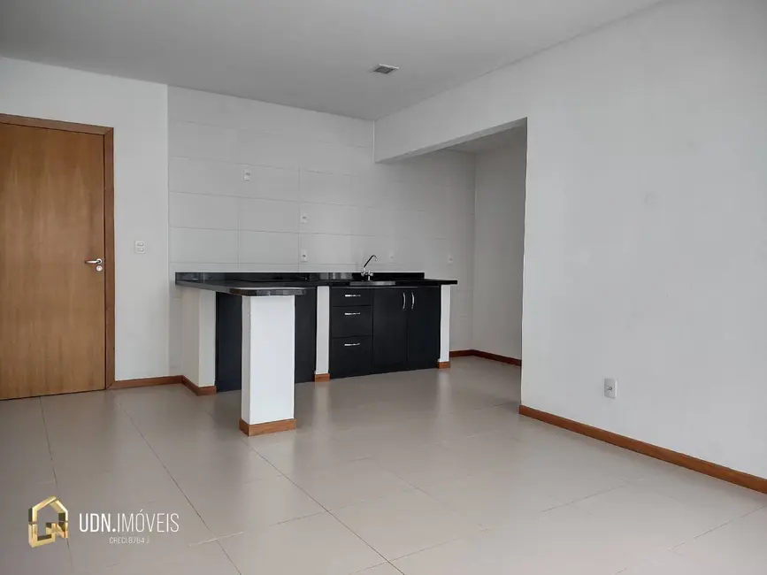 Foto 3 de Apartamento com 2 quartos para alugar, 52m2 em Jardim Blumenau, Blumenau - SC