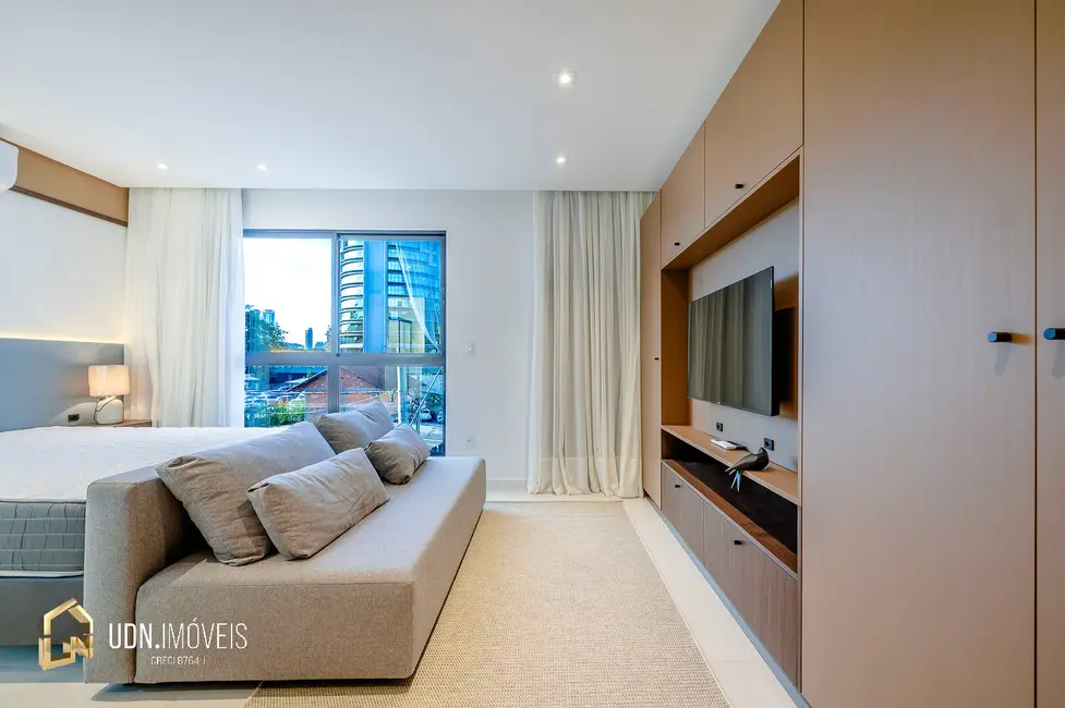 Foto 3 de Apartamento com 1 quarto para alugar, 35m2 em Centro, Blumenau - SC