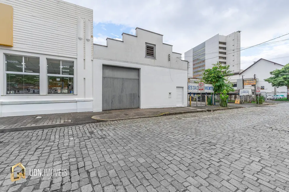 Armazém / Galpão para alugar, 455m2 em Centro, Blumenau - SC - imagem 1 Foto 1 de Armazém / Galpão para alugar, 455m2 em Centro, Blumenau - SC