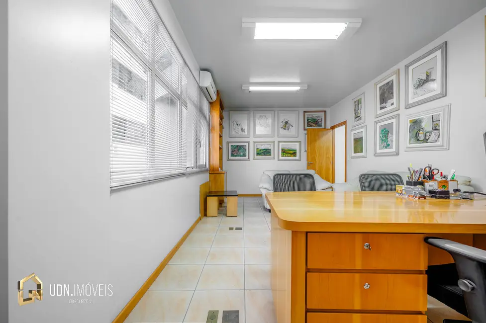 Foto 5 de Sala Comercial para alugar, 214m2 em Centro, Blumenau - SC