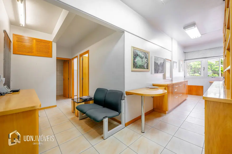 Foto 6 de Sala Comercial para alugar, 214m2 em Centro, Blumenau - SC