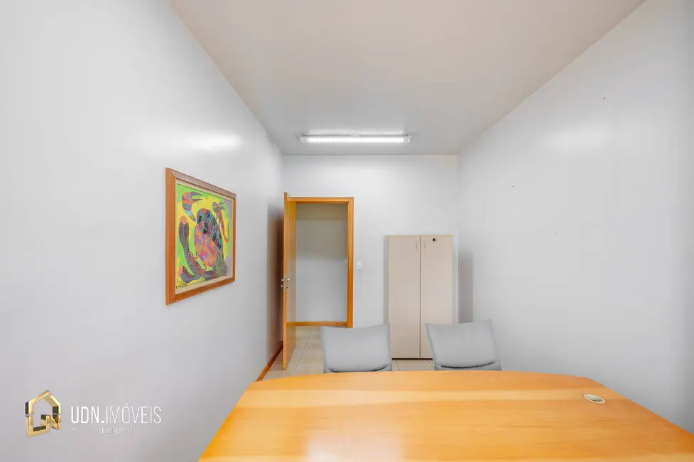 Foto 9 de Sala Comercial para alugar, 214m2 em Centro, Blumenau - SC
