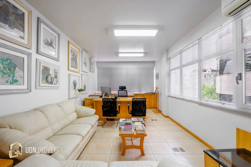 Foto 3 de Sala Comercial para alugar, 214m2 em Centro, Blumenau - SC