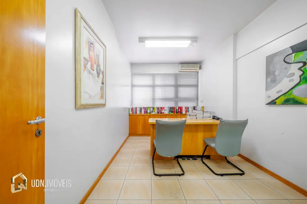 Foto 7 de Sala Comercial para alugar, 214m2 em Centro, Blumenau - SC