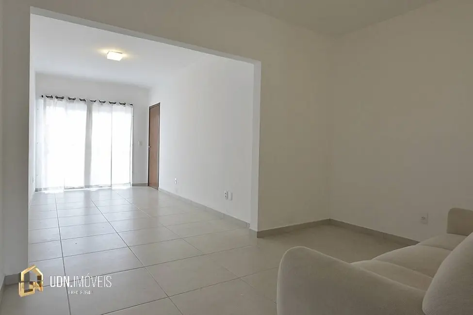 Foto 1 de Apartamento com 2 quartos para alugar, 80m2 em Água Verde, Blumenau - SC