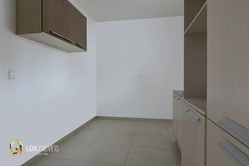 Foto 6 de Apartamento com 2 quartos para alugar, 80m2 em Água Verde, Blumenau - SC