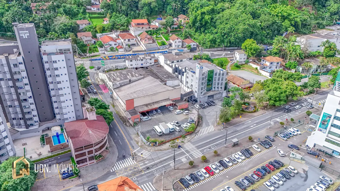 Armazém / Galpão para alugar, 922m2 em Victor Konder, Blumenau - SC - imagem 8 Foto 8 de Armazém / Galpão para alugar, 922m2 em Victor Konder, Blumenau - SC
