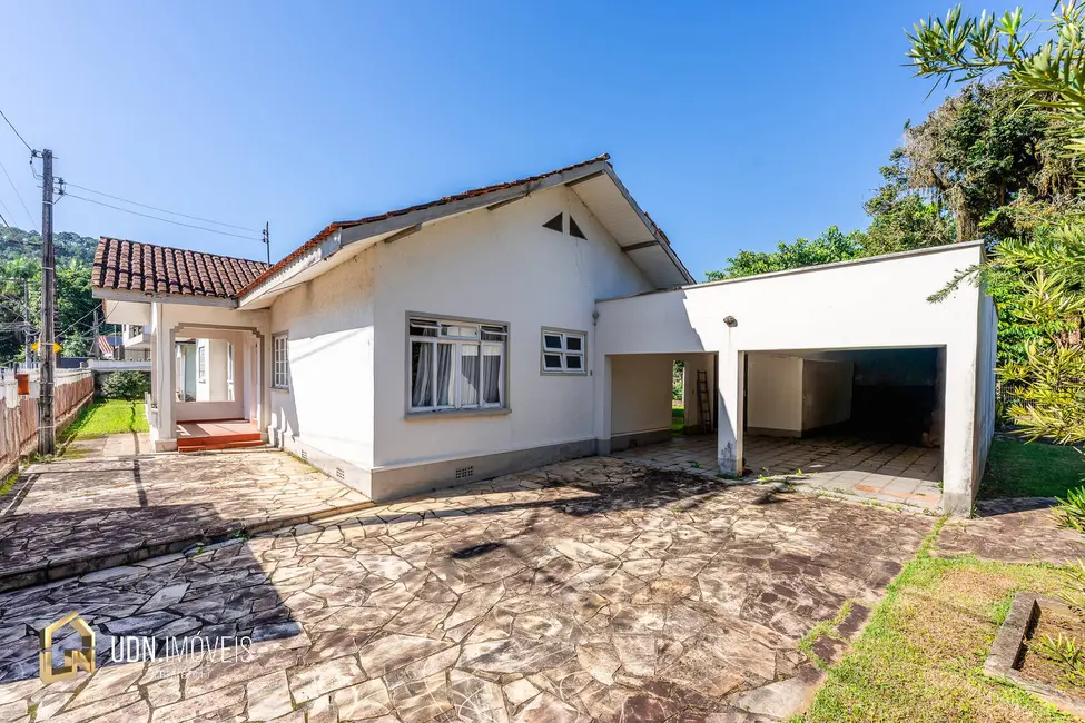 Foto 3 de Casa com 3 quartos à venda, 226m2 em Valparaiso, Blumenau - SC