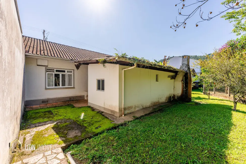 Foto 9 de Casa com 3 quartos à venda, 226m2 em Valparaiso, Blumenau - SC