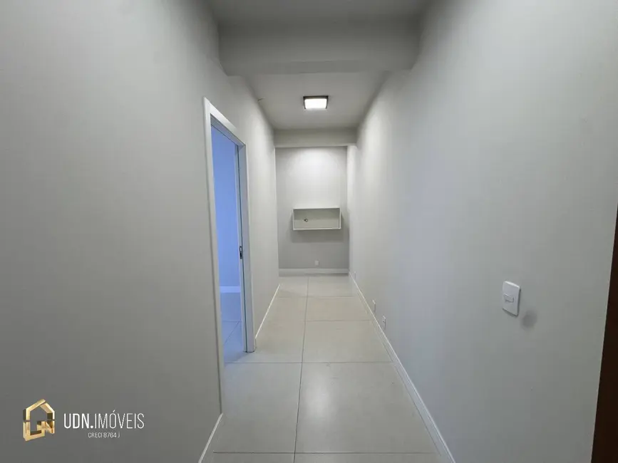 Foto 2 de Sala Comercial para alugar, 34m2 em Centro, Blumenau - SC