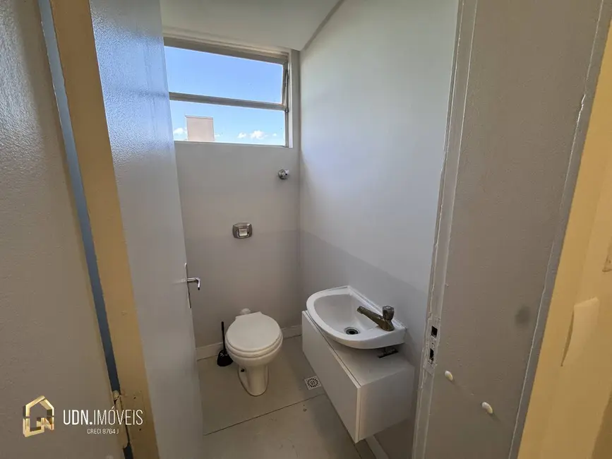 Foto 8 de Sala Comercial para alugar, 34m2 em Centro, Blumenau - SC