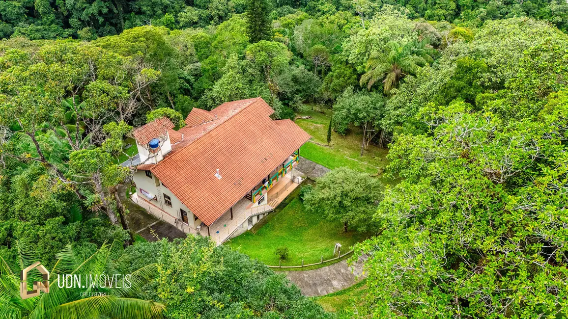 Casa com 5 quartos à venda, 300m2 em Progresso, Blumenau - SC - imagem 1 Foto 1 de Casa com 5 quartos à venda, 300m2 em Progresso, Blumenau - SC