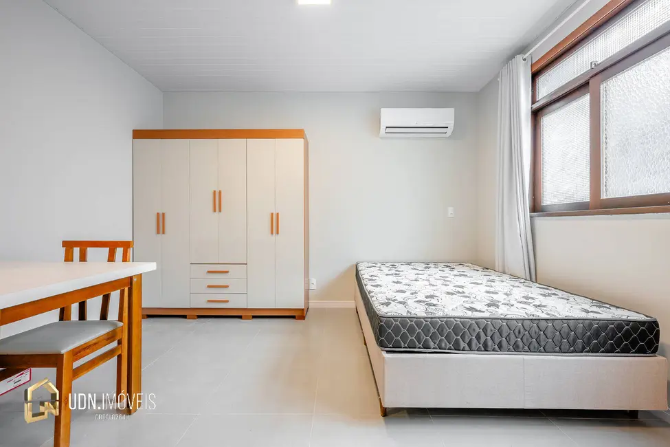 Foto 6 de Apartamento com 1 quarto para alugar, 35m2 em Vorstadt, Blumenau - SC