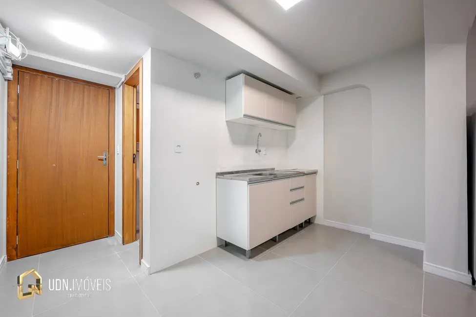 Apartamento com 1 quarto para alugar, 30m2 em Vorstadt, Blumenau - SC - imagem 8 Foto 8 de Apartamento com 1 quarto para alugar, 30m2 em Vorstadt, Blumenau - SC