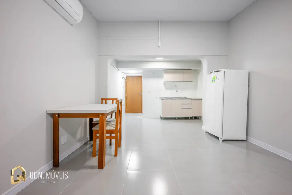 Apartamento com 1 quarto para alugar, 30m2 em Vorstadt, Blumenau - SC - imagem 5 Foto 5 de Apartamento com 1 quarto para alugar, 30m2 em Vorstadt, Blumenau - SC